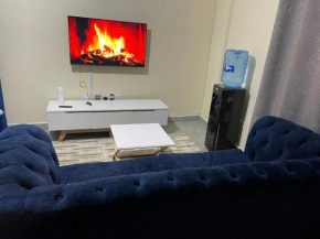 Spacious studio apartment, free parking on premise